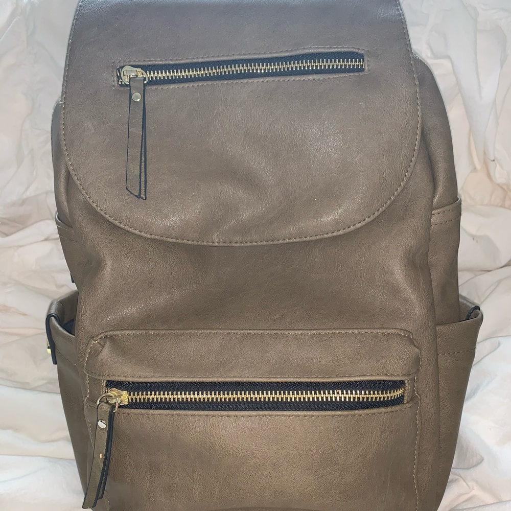 Madden Girl Backpack — Faux Leather in Olive